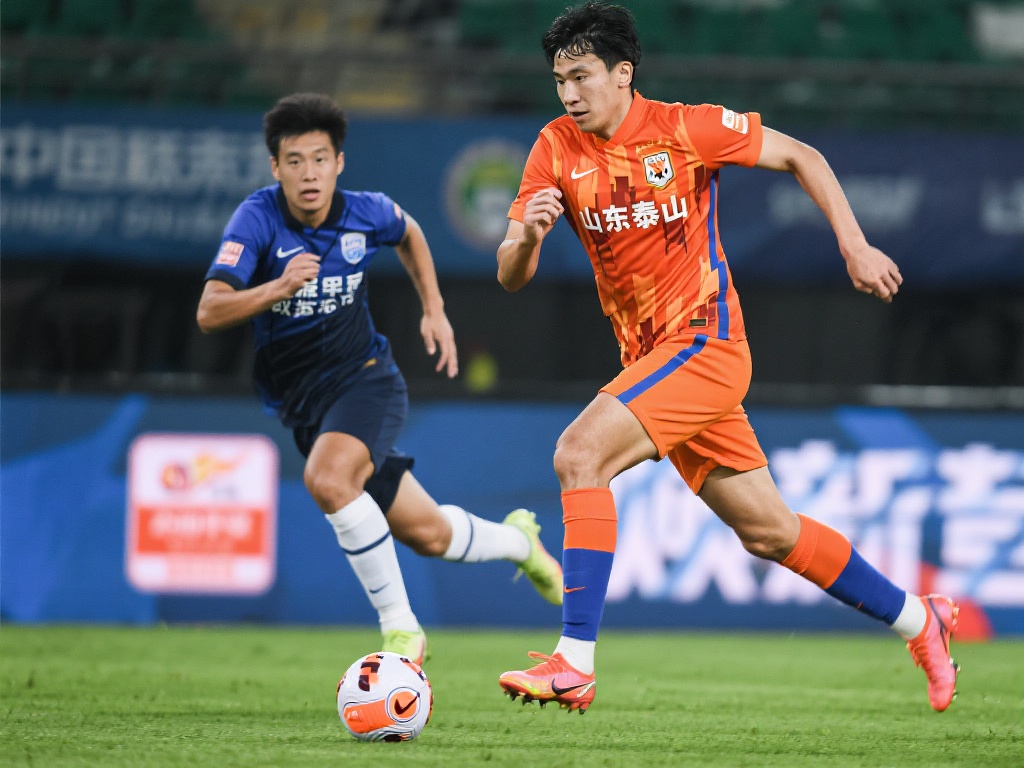 鲁媒:德尔加多可出战泰山无限制,韦世豪冲击力或成隐患 从数据上看,泰山队本赛季在防守端的表现尚